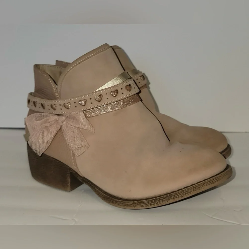 Girl’s Tan Ankle Boots with Bow Detail